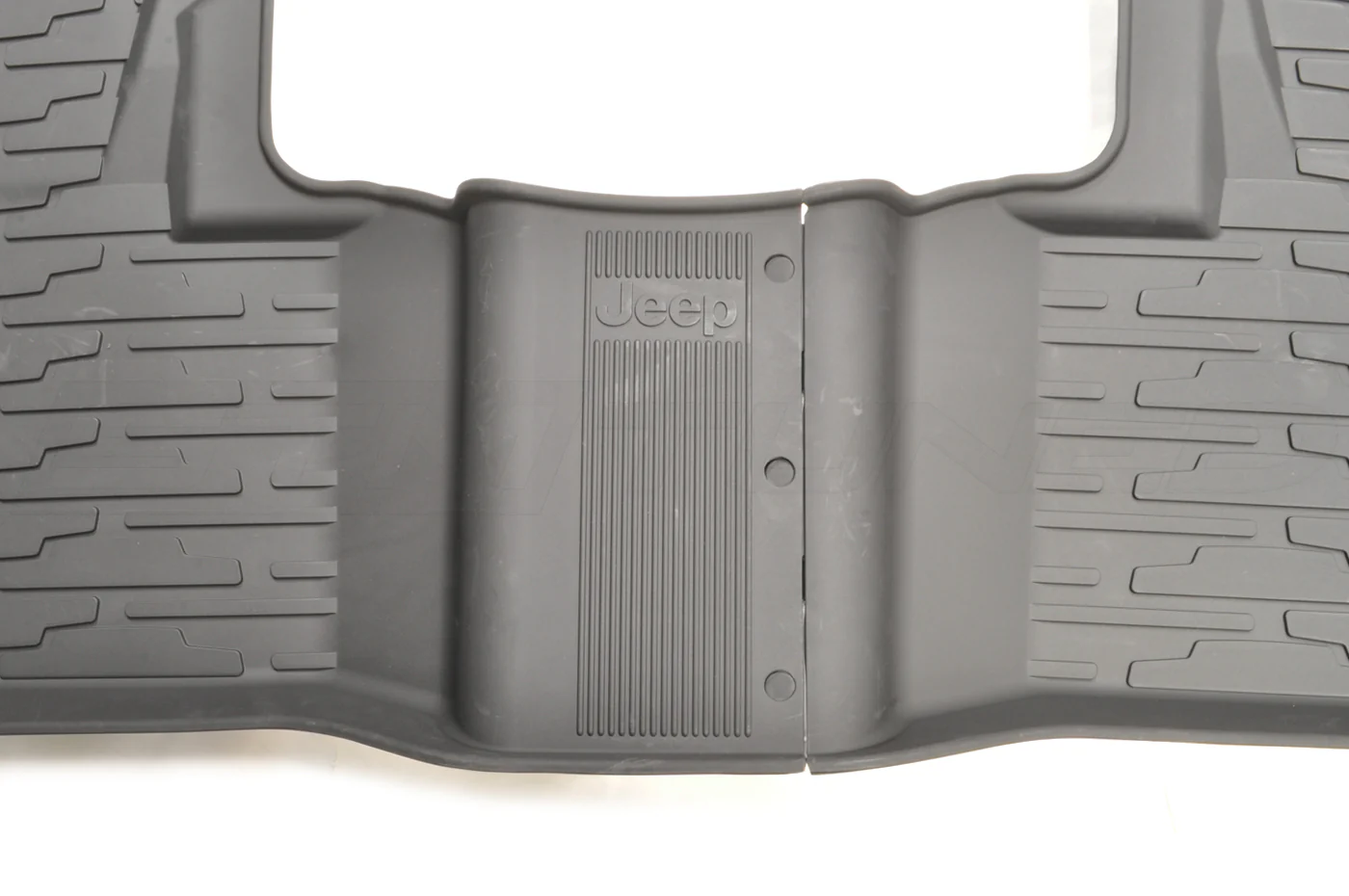 Mopar Rubber Floor Mats for 2016+ Jeep Grand Cherokee (82215577AC) - Image 3