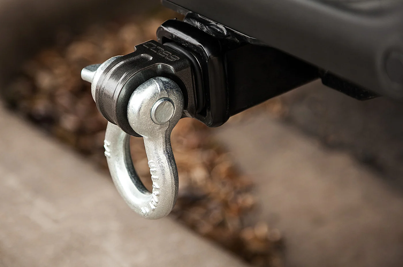 COBB 2in Receiver with D-Ring Shackle (8F3675) - Image 6