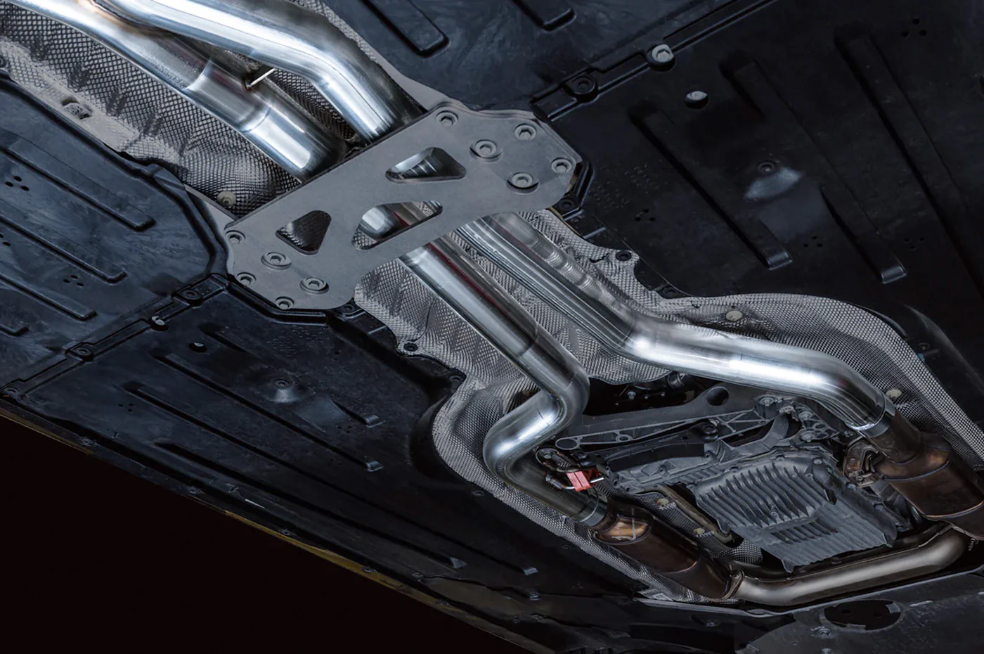 AWE Non-Resonated Performance Mid Pipes for BMW G8X M3/M4 (3820-11489) - Image 3