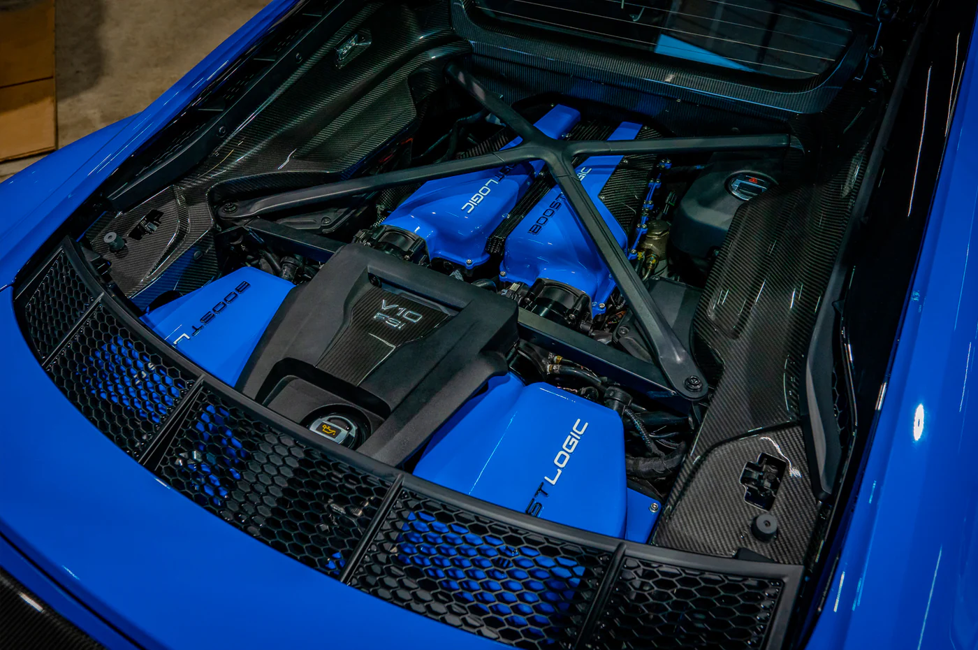 Boost Logic Billet / Carbon Fiber Intake Manifold for 17+R8/Huracan - Image 10