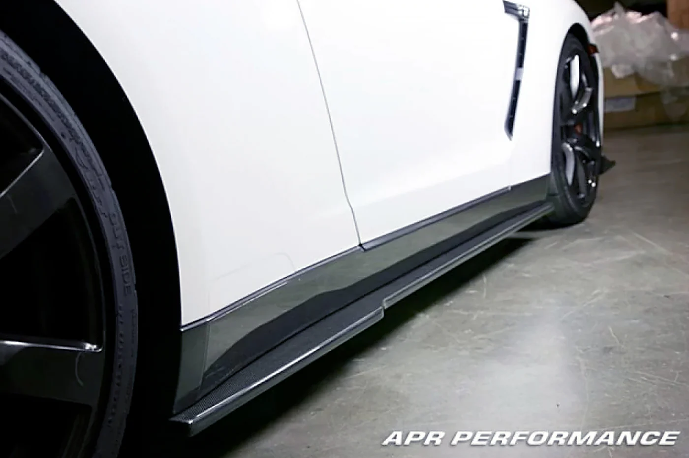 APR Carbon Fiber Side Skirt Extensions for 2009-2016 GTR (FS-603508) - Image 2
