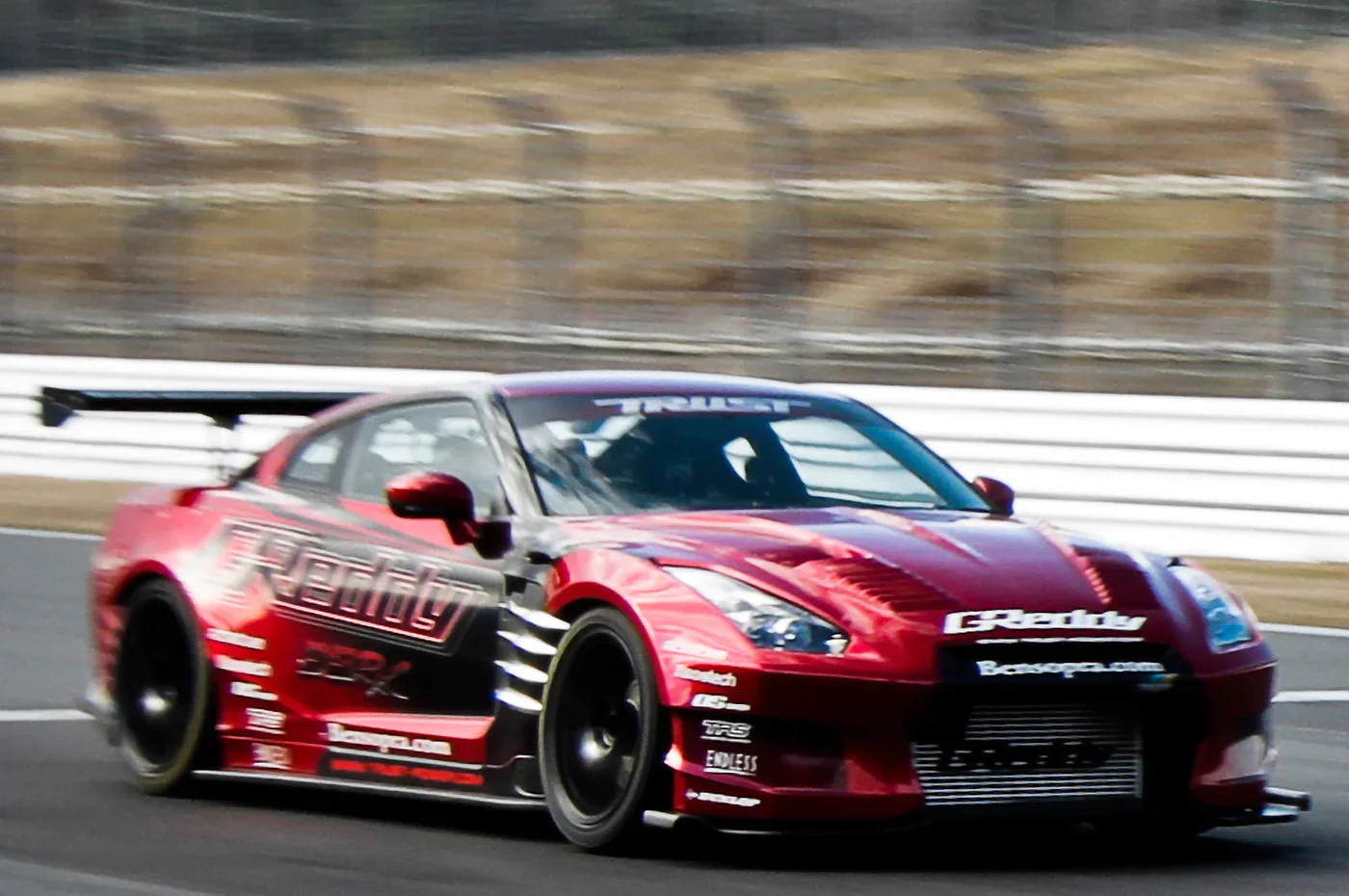 GReddy Nissan R35 GTR Intercooler Kit T-29F With FV2 (12020220) - Image 2