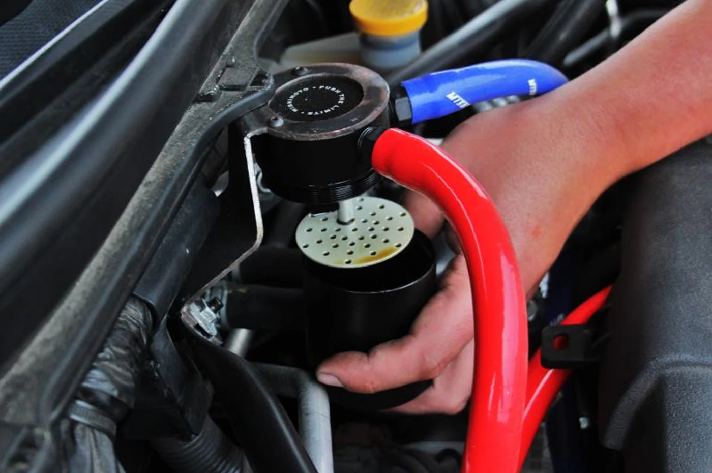 Mishimoto Baffled Oil Catch Can Kit (PCV Side) for BRZ FRS GT86 (MMBCC-BRZ-13PBE) - Image 6