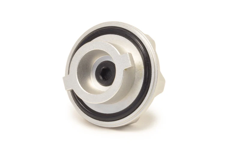 Mishimoto Oil Filler Cap for Mitsubishi 3S/DSM/Evo (MMOFC-MITS) - Image 5