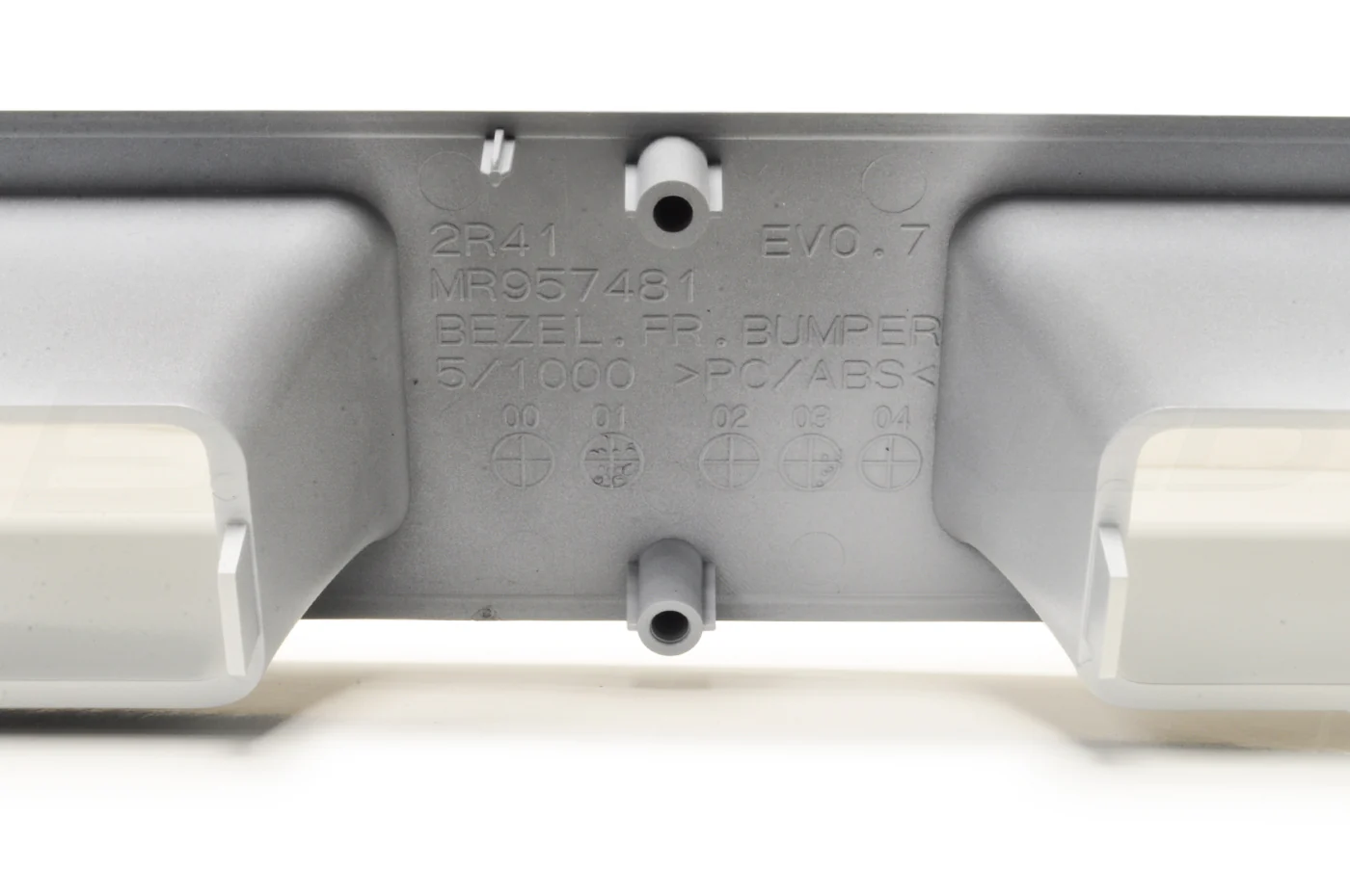 Mitsubishi OEM Front Bumper Insert for Evo 7 (MR957826) *Discontinued* - Image 3