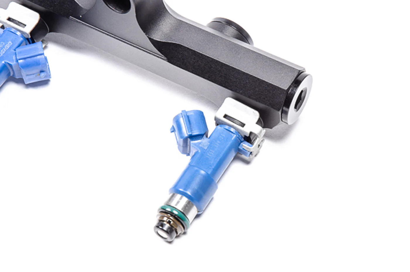 Radium Fuel Rail Kit for 2009+ Nissan R35 GTR (20-0556-02) - Image 3