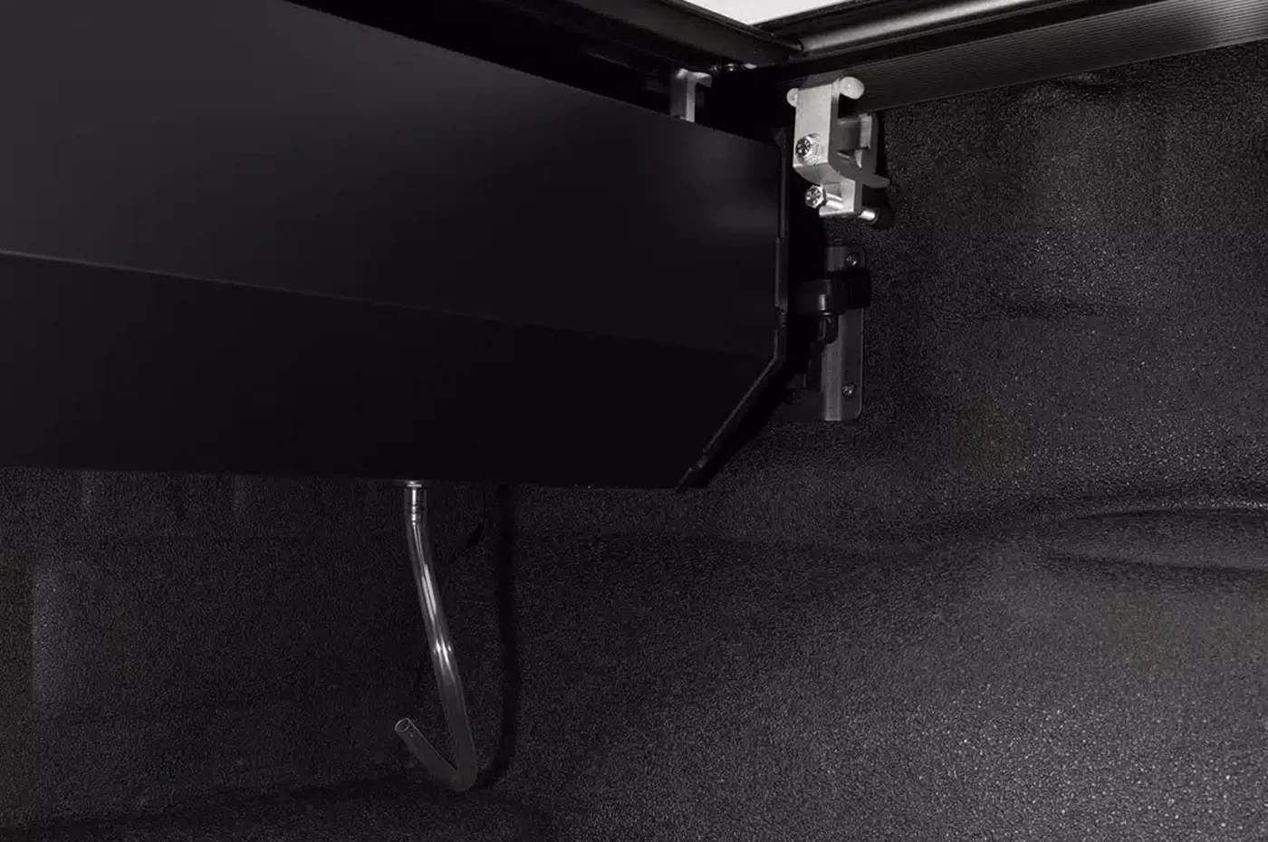 Retrax PowertraxPRO XR Tonneau Cover for 2021+ Ford F150 Raptor (T-90378) - Image 4