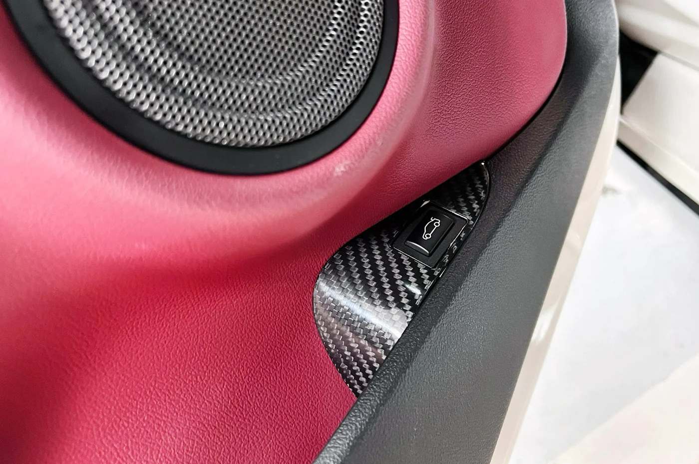 Rexpeed Carbon Fiber Trunk Switch Button Trim for 2020+ Supra GR - Image 2