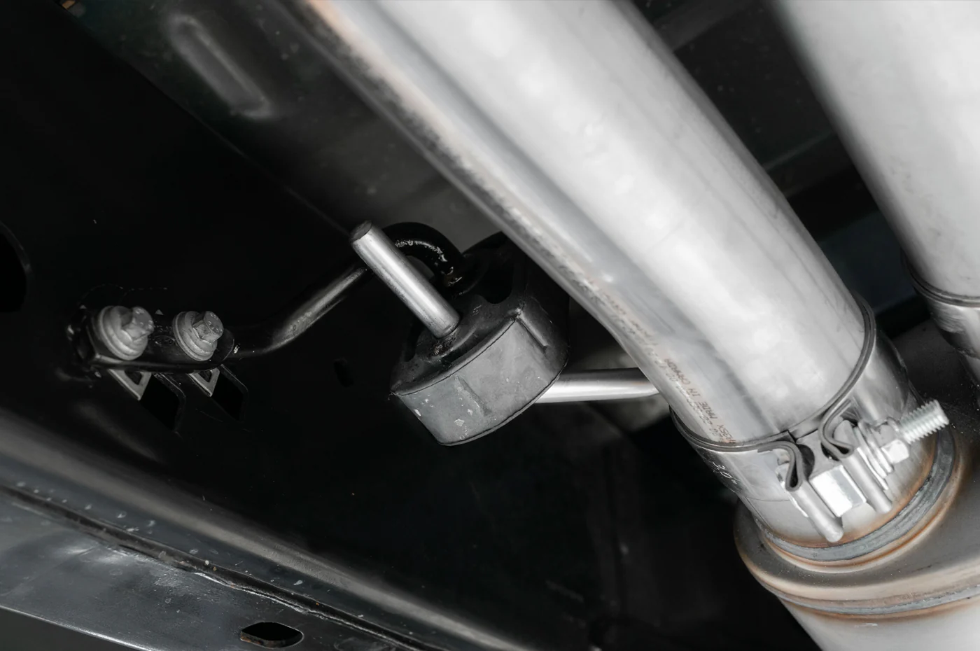 MBRP Dual Exit Exhaust for F150 Raptor 2017-2020 (S5264409) - Image 4