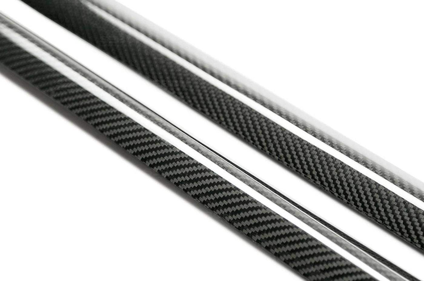 Seibon Carbon Fiber Door Sill Trim for R35 GTR (DST0910NSGTR) - Image 3