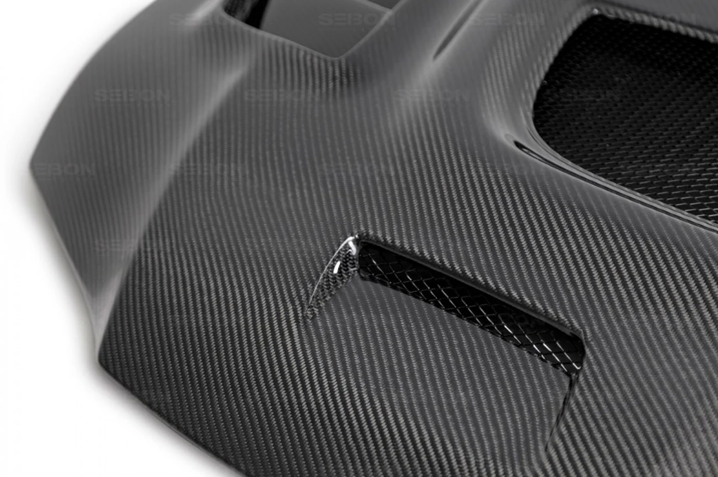 Seibon Carbon Fiber Hood CW Style Gloss for Evo 7/8/9 (HD0305MITEVO8-CW) - Image 4