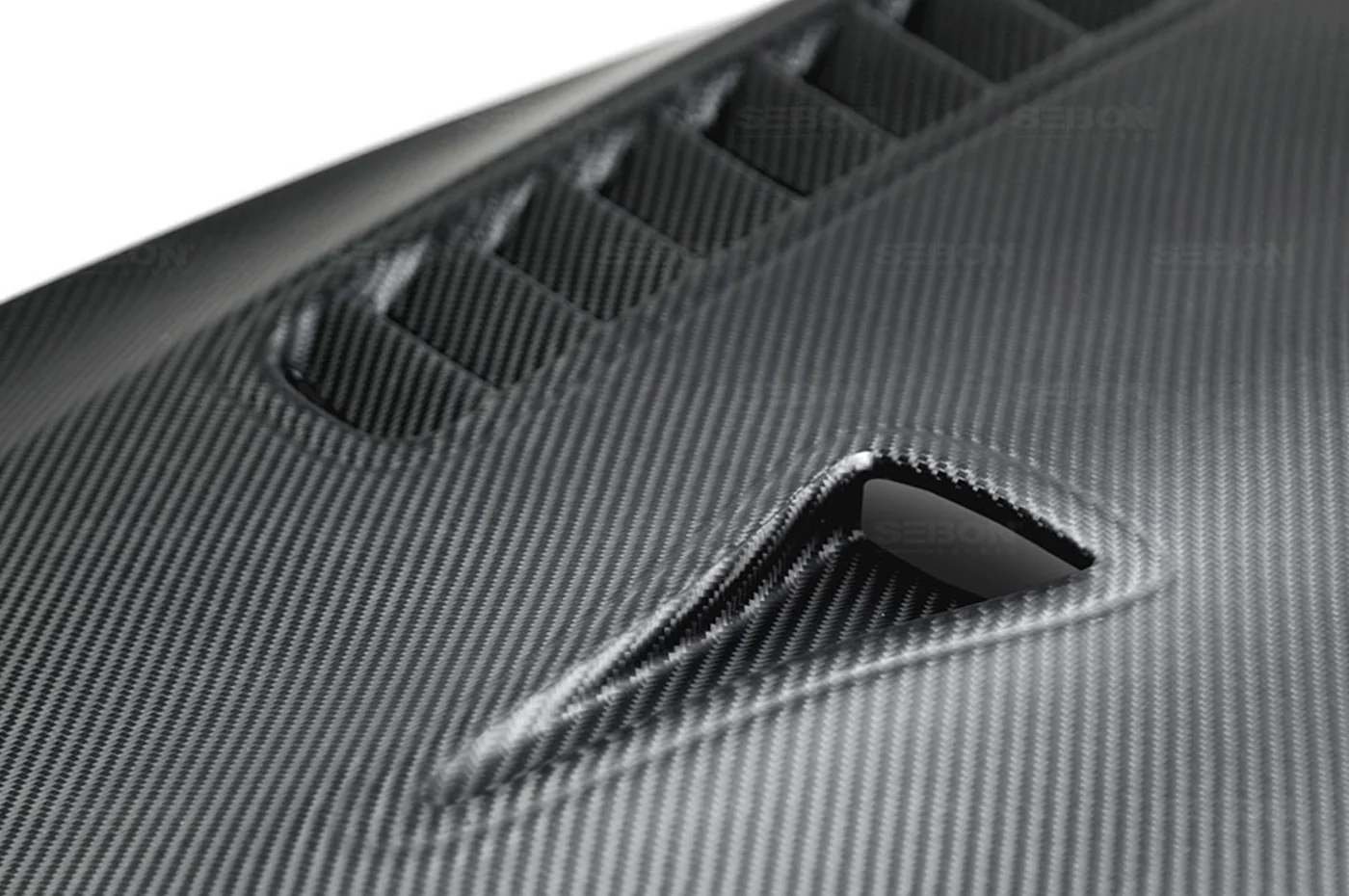 Seibon Carbon Fiber Hood ES Style Dry for R35 GTR 2009-2016 (HD0910NSGTR-ES-DRY) - Image 4