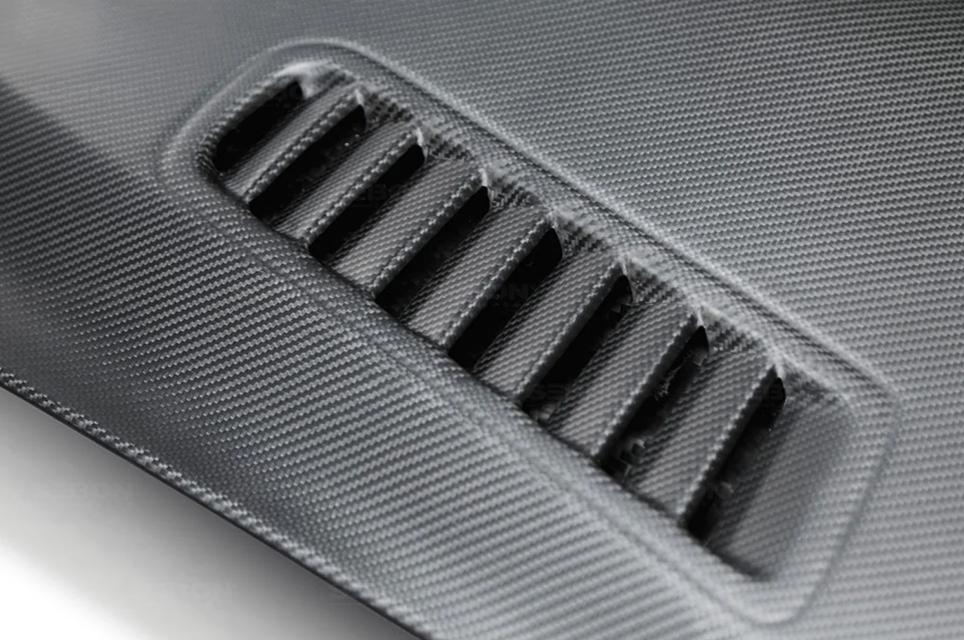 Seibon Carbon Fiber Hood ES Style Dry for R35 GTR 2009-2016 (HD0910NSGTR-ES-DRY) - Image 5