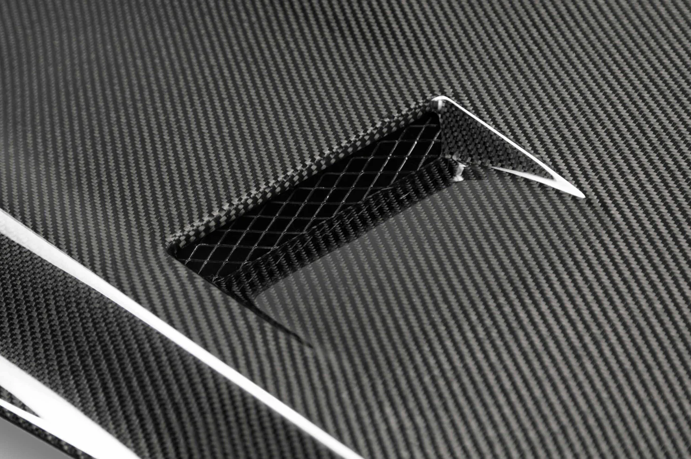 Seibon Carbon Fiber Hood GTII Style for 2017+ R35 GTR (HD17NSGTR-GTII) - Image 5