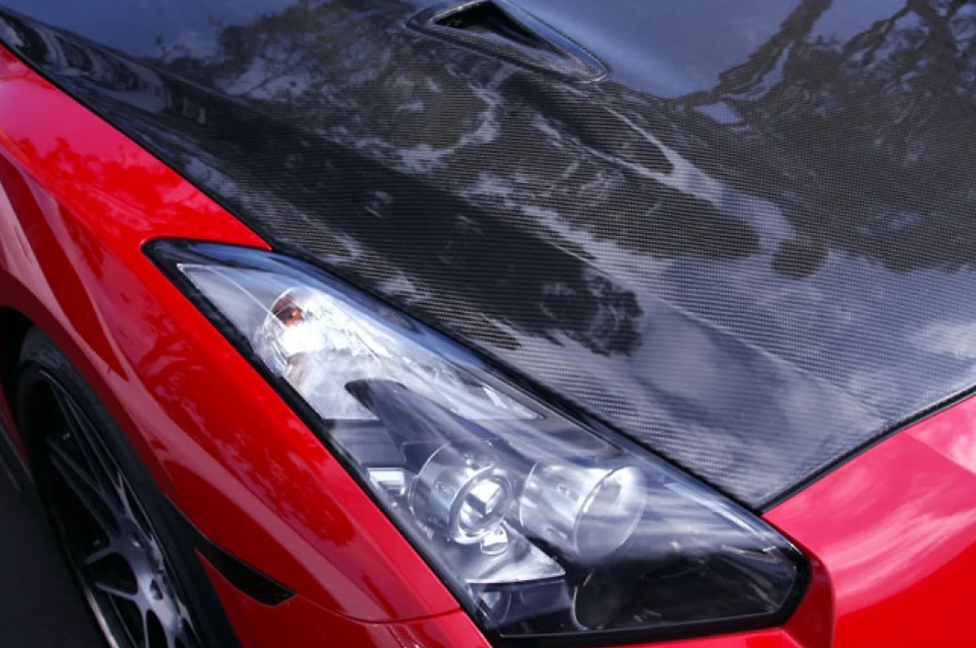 Seibon Carbon Fiber Hood OEM Style Gloss for R35 GTR 2009-2016 (HD0910NSGTR-OE) - Image 9