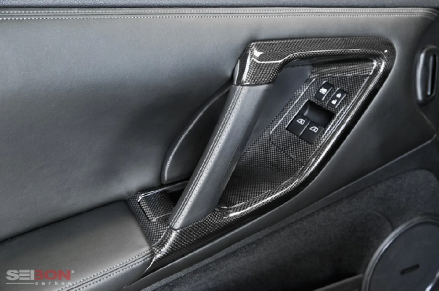 Seibon Carbon Fiber Interior Door Trim Set for R35 GTR 2009-2016 (CFI0910NSGTR-C) - Image 5