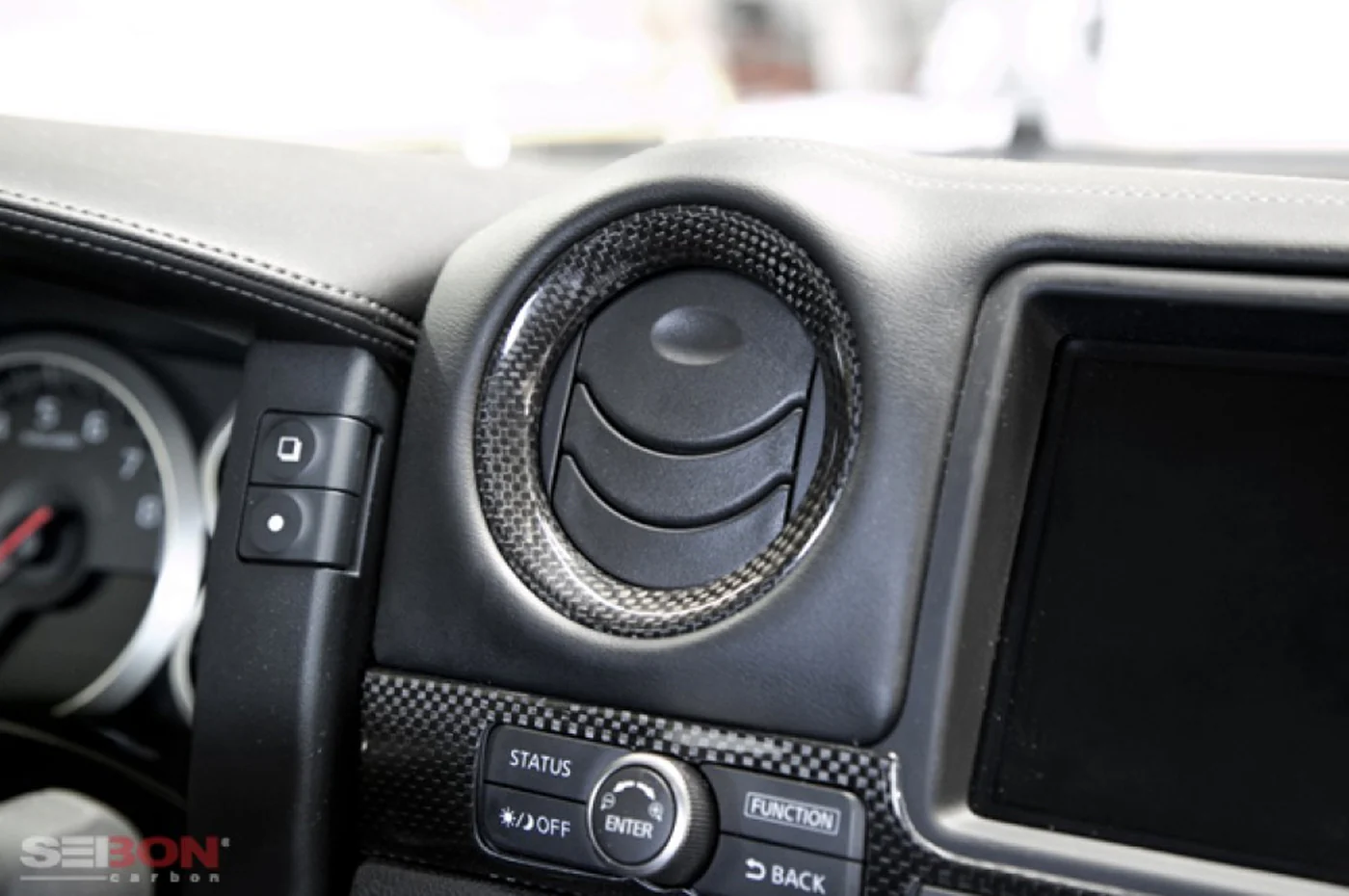 Seibon Carbon Fiber Interior Trim Set for R35 GTR (CFI0910NSGTR-D) - Image 5