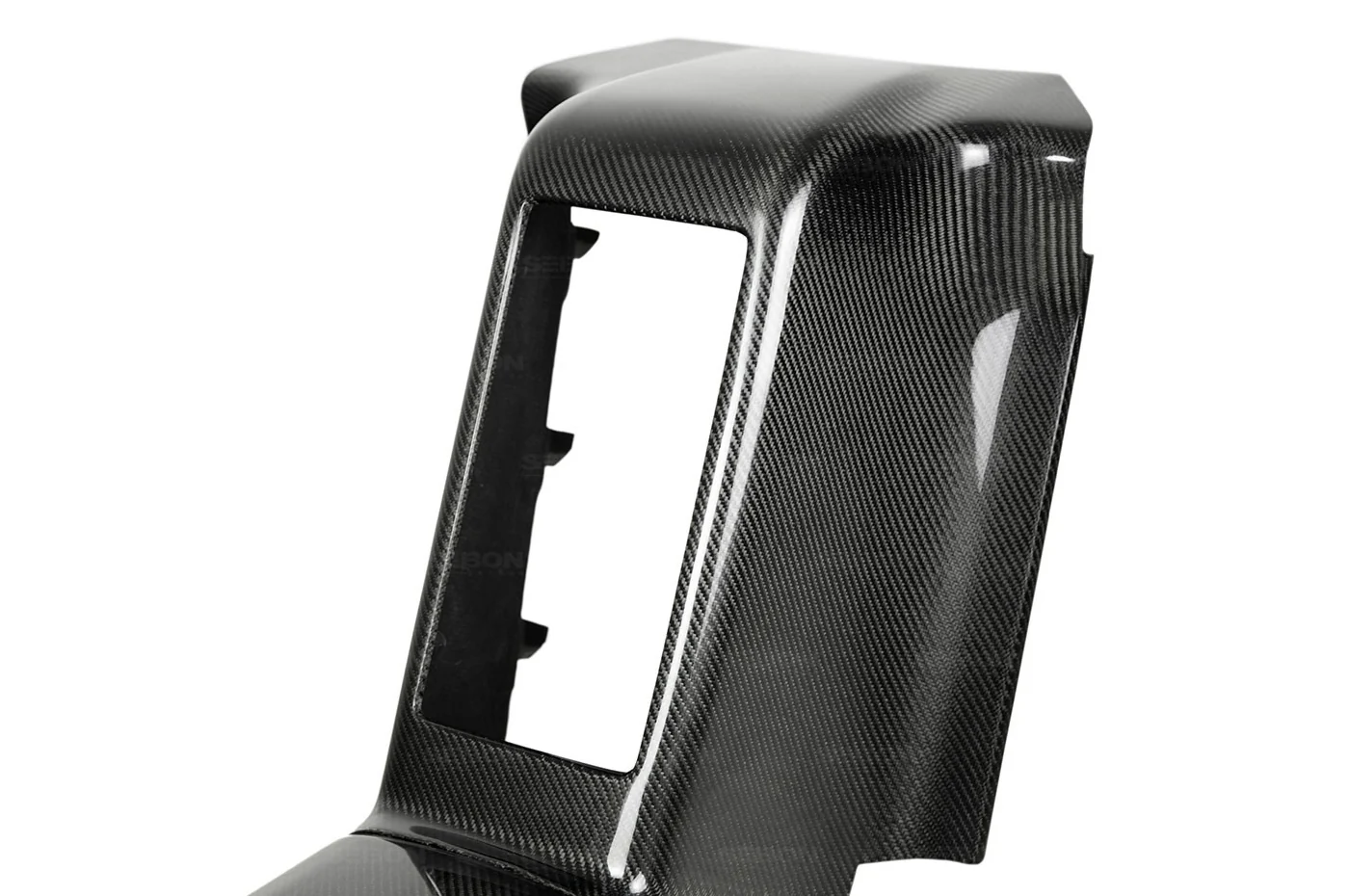 Seibon Carbon Fiber Rear Center Console for R35 GTR (RCC0910NSGTR) - Image 3