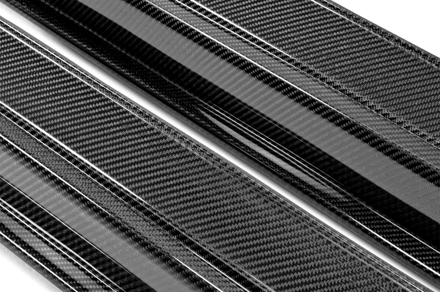 Seibon SS Style Carbon Fiber Side Skirts for R35 GTR 2009-2016 (SS1113NSGTR-SS) - Image 2