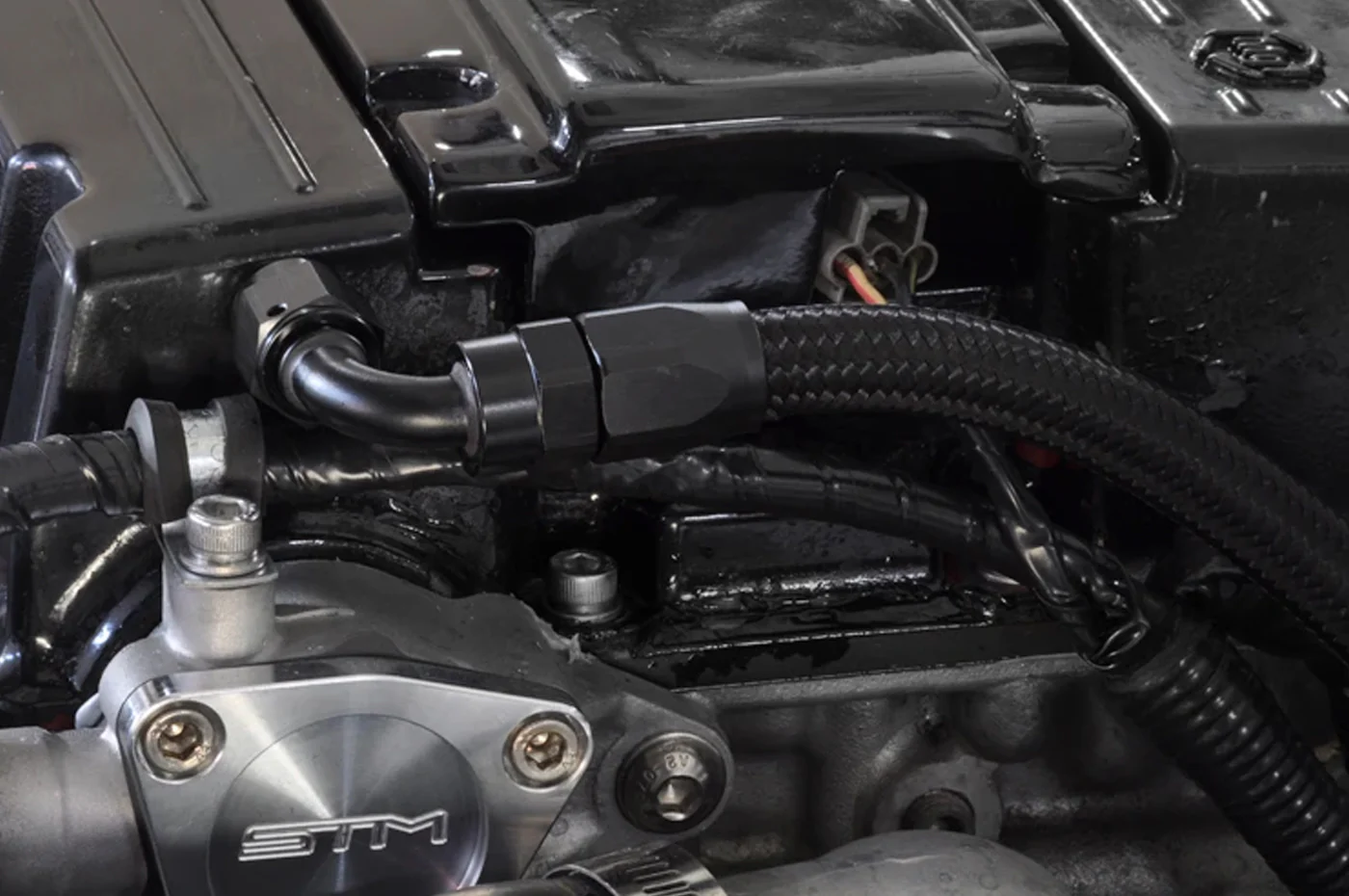 STM Evo 8/9 Engine Oil Catch Can Manifold Mount - Image 10