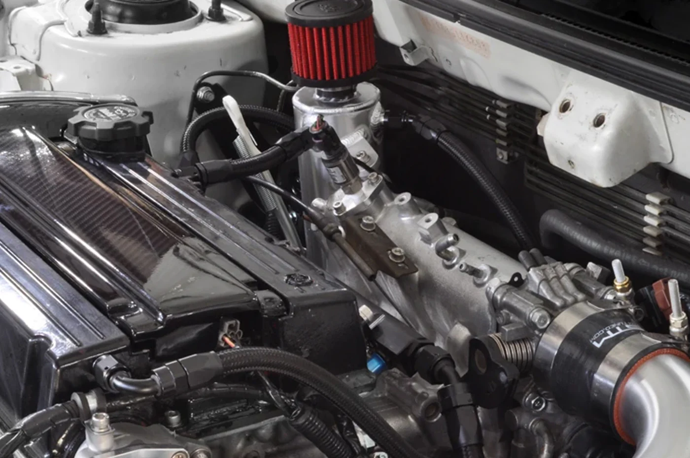 STM Evo 8/9 Engine Oil Catch Can Manifold Mount - Image 9