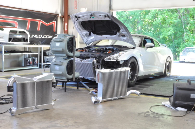 STM R35 GTR Street Intercooler Kit - Image 13