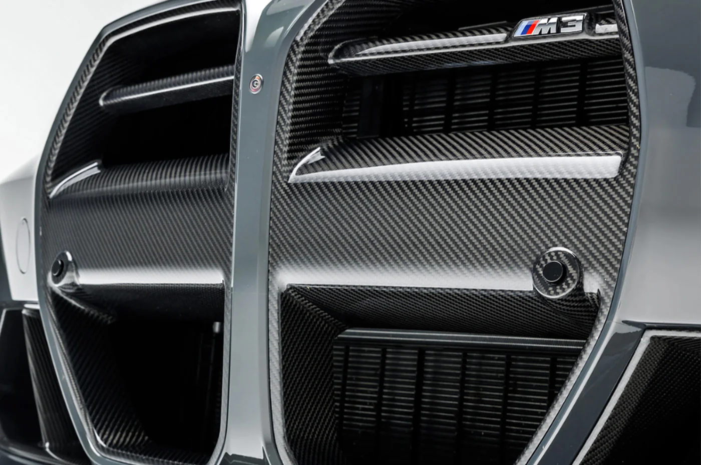 Vorsteiner BMW G8X M3/M4 Carbon Fiber VRS Front Motorsport Grille (BMV3005) - Image 9