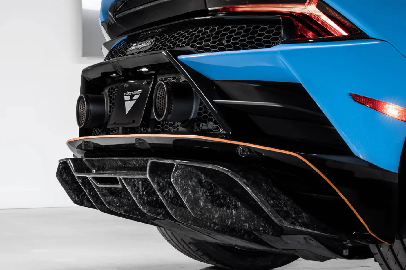 Vorsteiner Evo Monza Edizione Carbon Matrix Rear Diffuser For Lamborghini Huracan (3055LOV) - Image 8