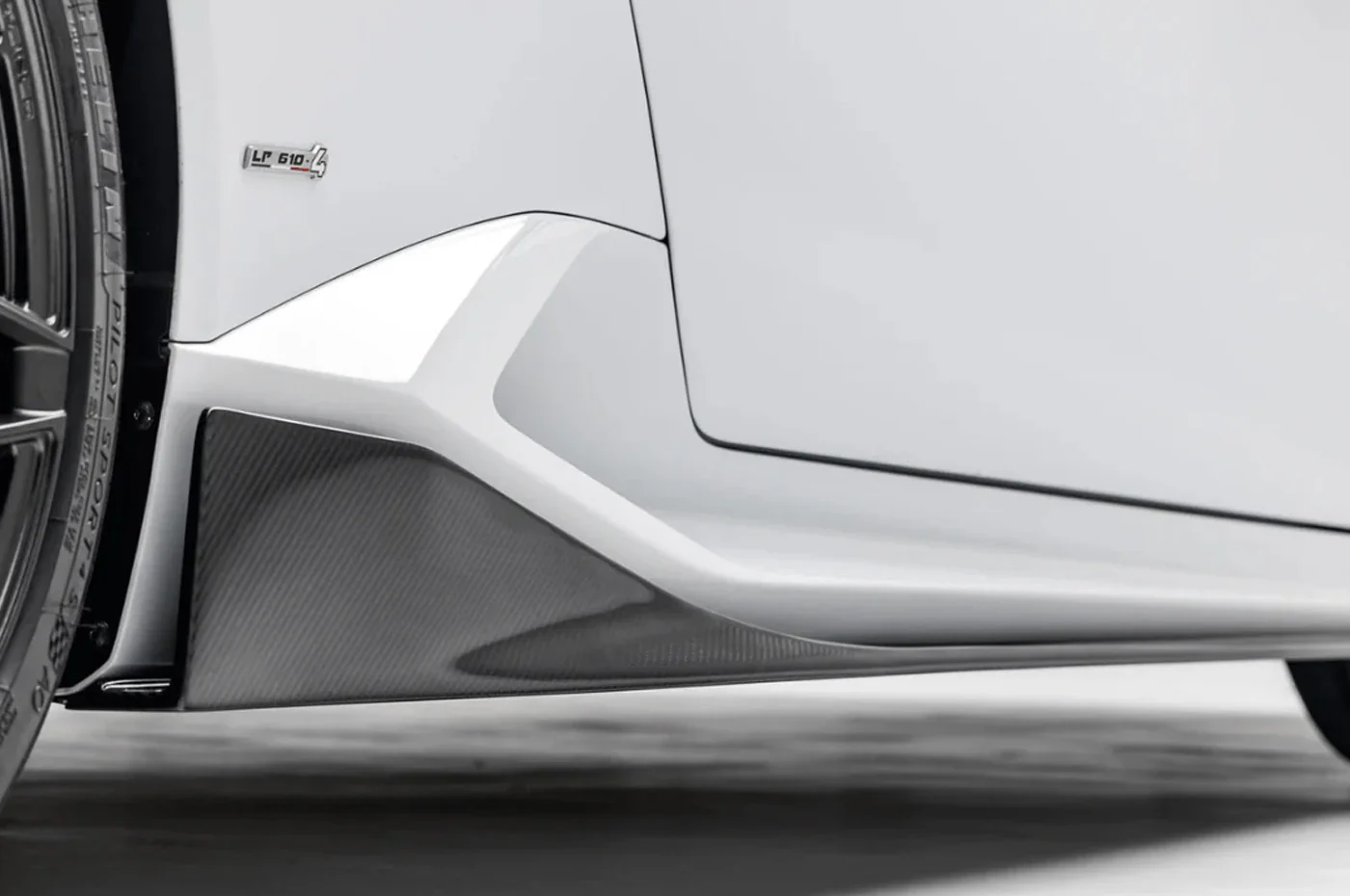 Vorsteiner Lamborghini Huracan Mondiale Edizione Carbon Aero Side Blades (0830LOV) - Image 5