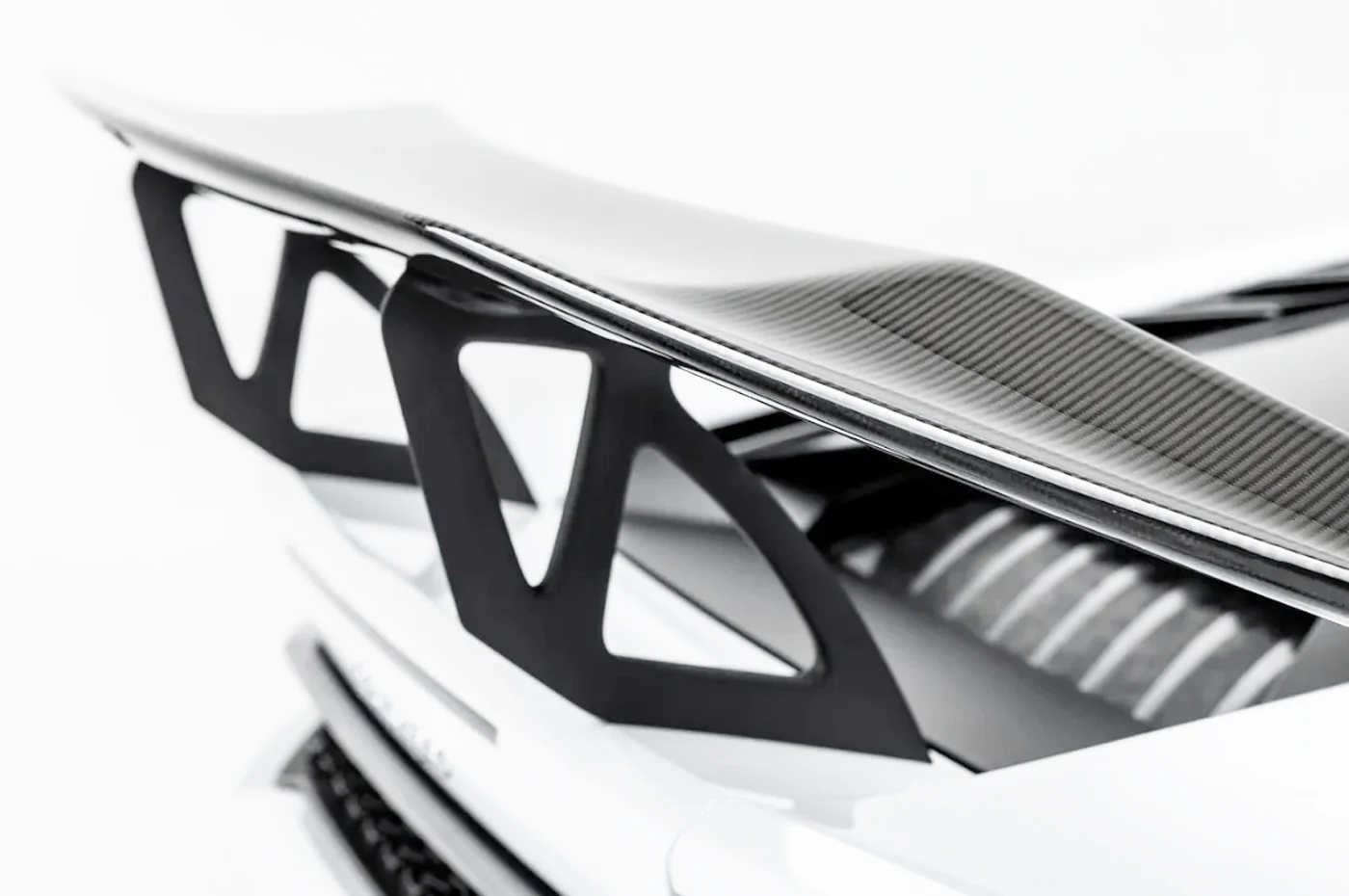 Vorsteiner Lamborghini Huracan Mondiale Edizione Carbon Aero Wing (0870LOV) - Image 9