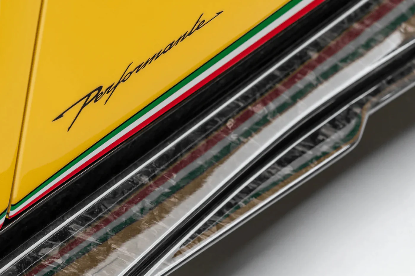 Vorsteiner Lamborghini Huracan Performante Vicenza Edizione Carbon Matrix Aero Side Blades (1030LOV) - Image 9