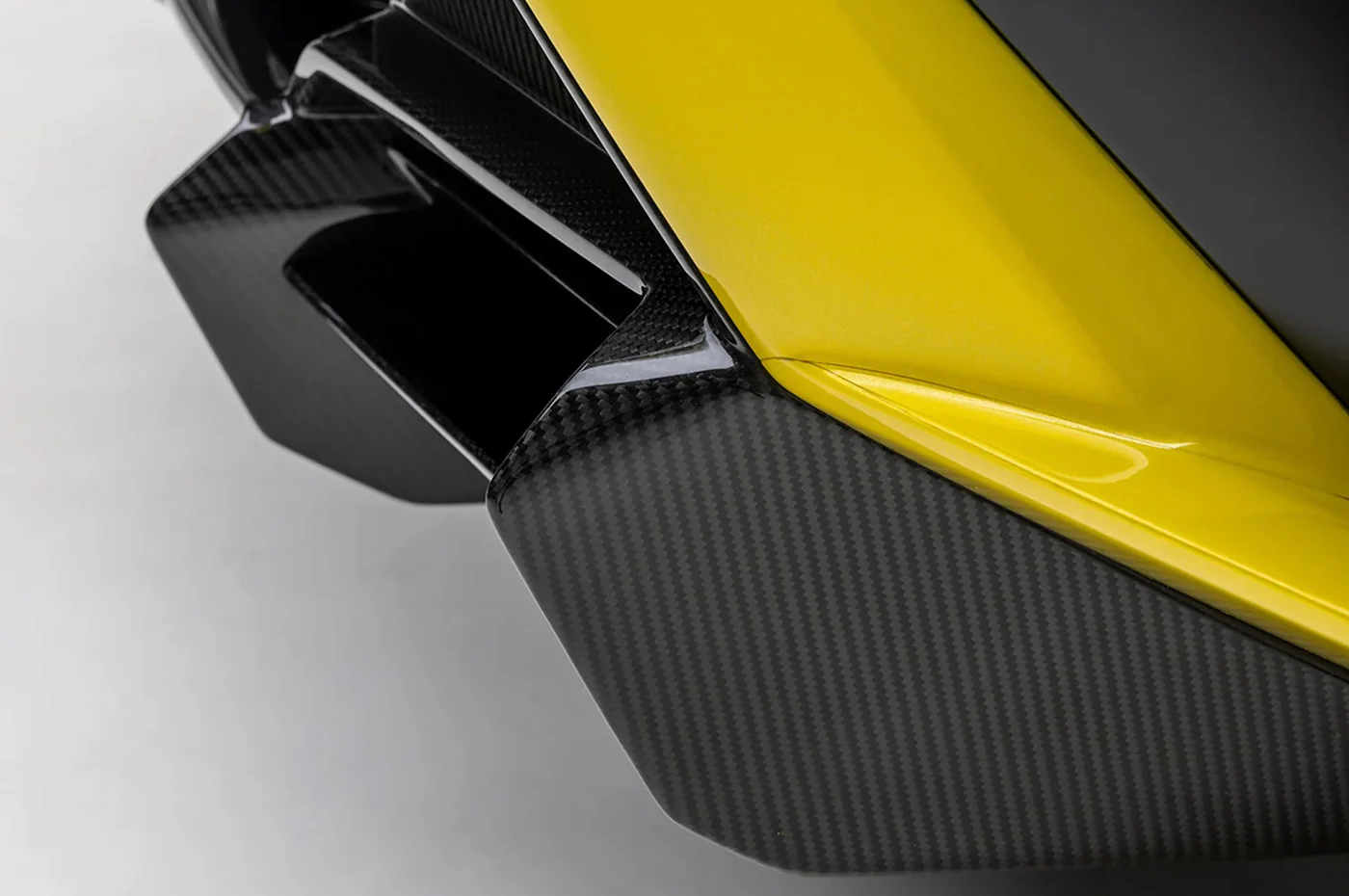 Vorsteiner Lamborghini Huracan STO Carbon Fiber Rear Diffuser (4050LOV) - Image 7