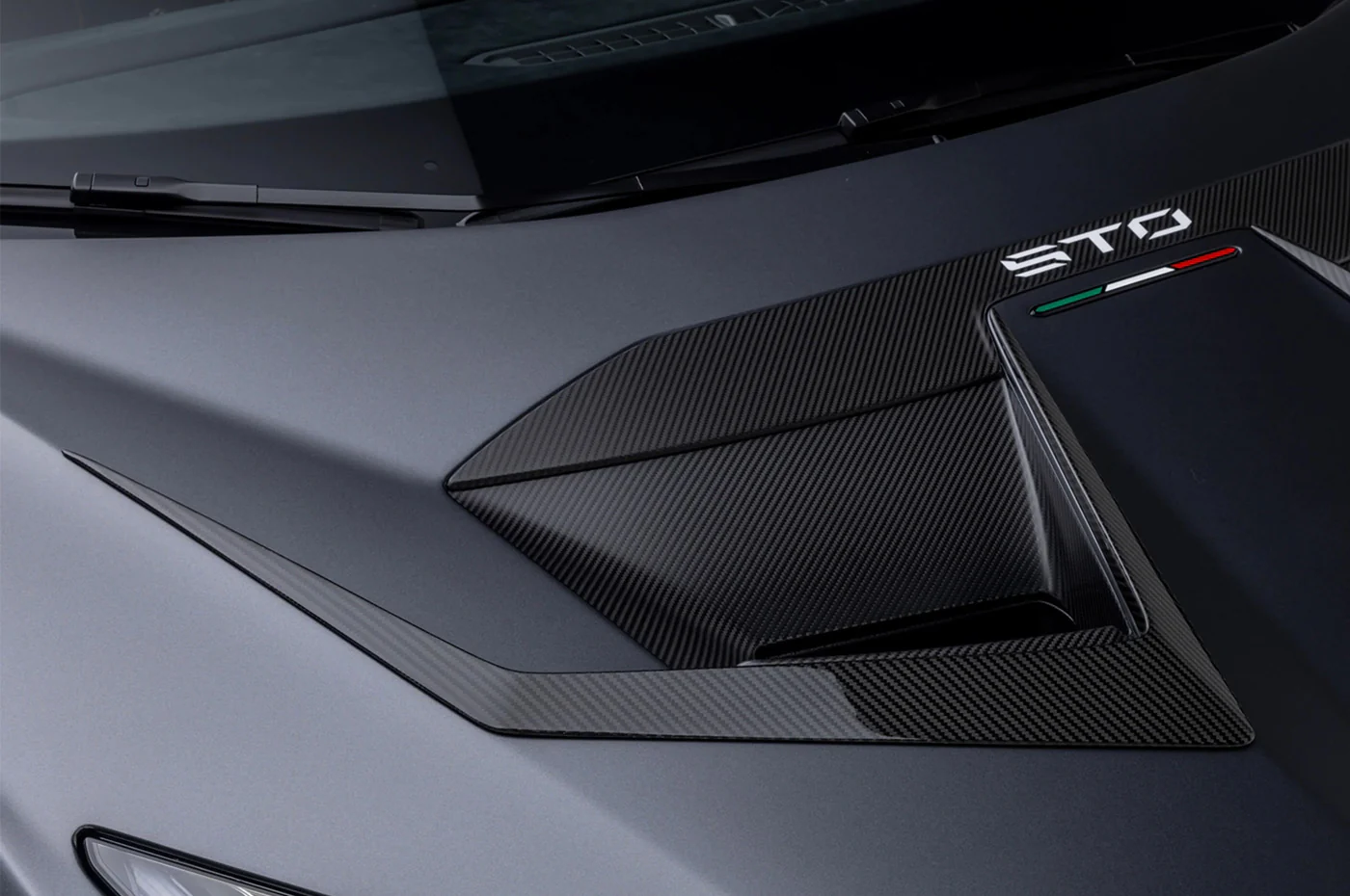 Vorsteiner Lamborghini Huracan STO Carbon Fiber Aero Hood Ducts (4045LOV) - Image 2