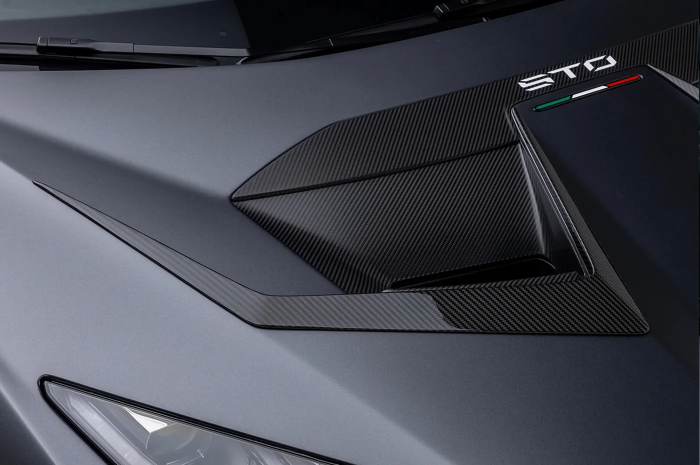 Vorsteiner Lamborghini Huracan STO Carbon Fiber Aero Hood Ducts (4045LOV) - Image 7