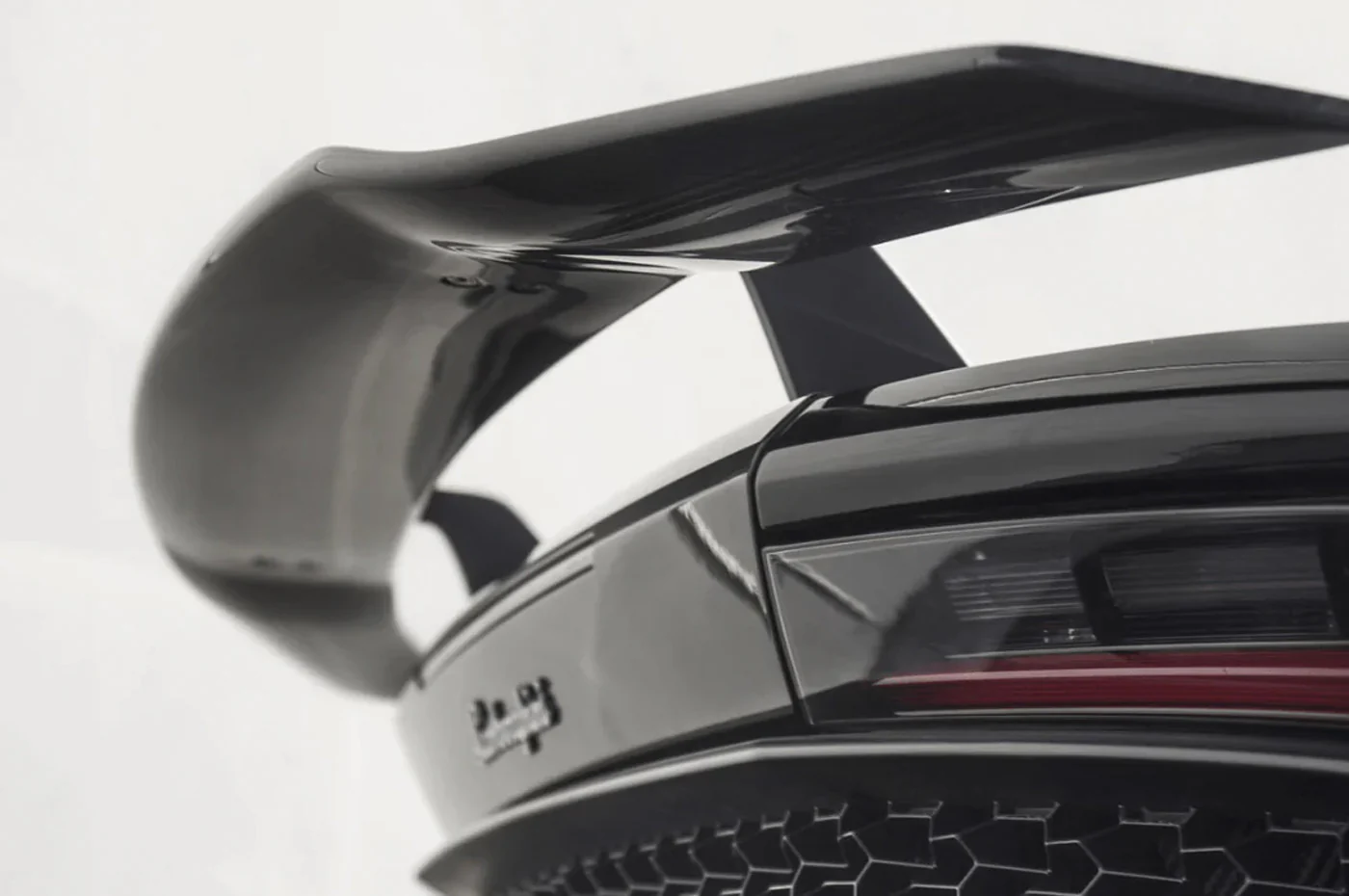 Vorsteiner Lamborghini Huracan Verona Edizione Carbon Aero Wing (0902LOV) - Image 6