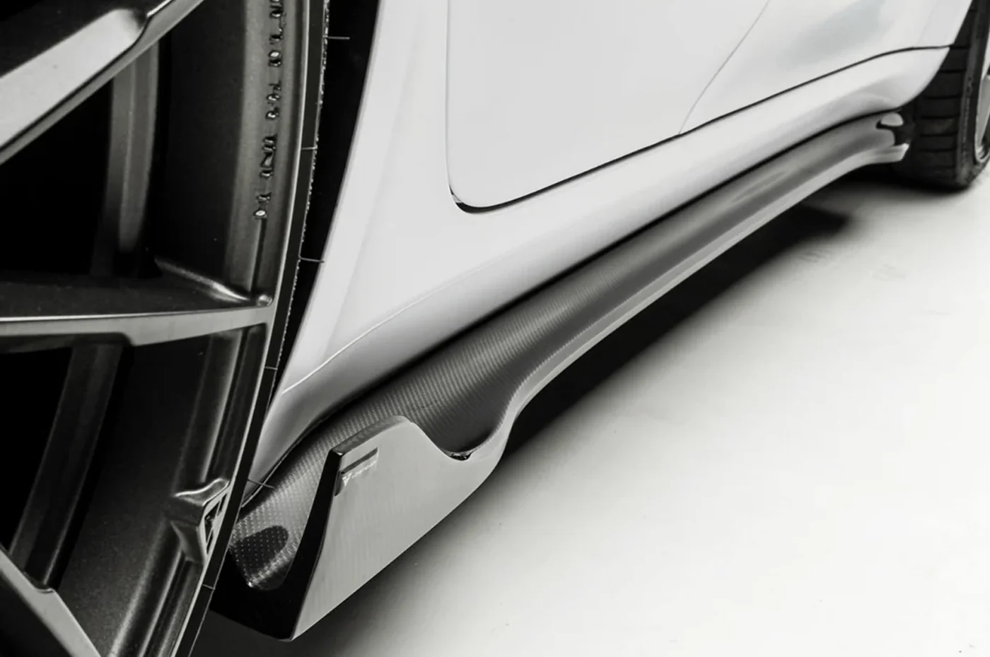 Vorsteiner Tesla Model 3 Volta Aero Carbon Fiber Side Skirts (TEV1030) - Image 8