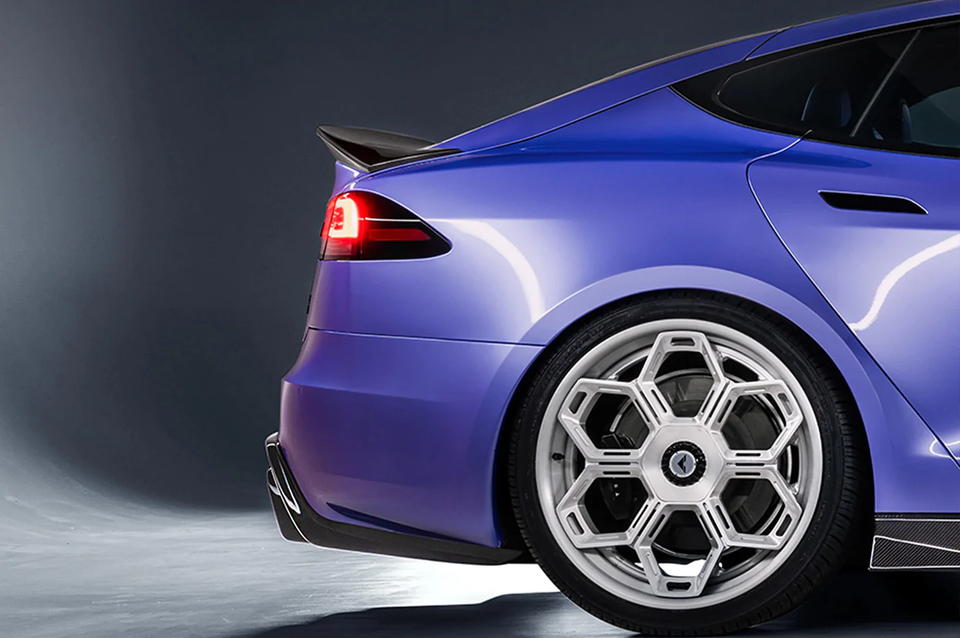 Vorsteiner Tesla Model S Plaid VRS Aero Carbon Fiber Decklid Spoiler (TEV3060) - Image 4