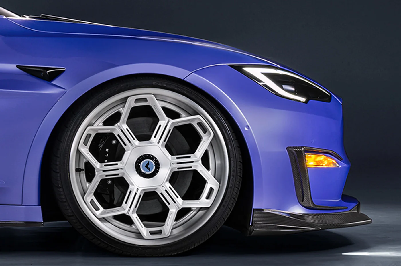 Vorsteiner Tesla Model S Plaid VRS Aero Carbon Fiber Front Spoiler (TEV3020) - Image 8