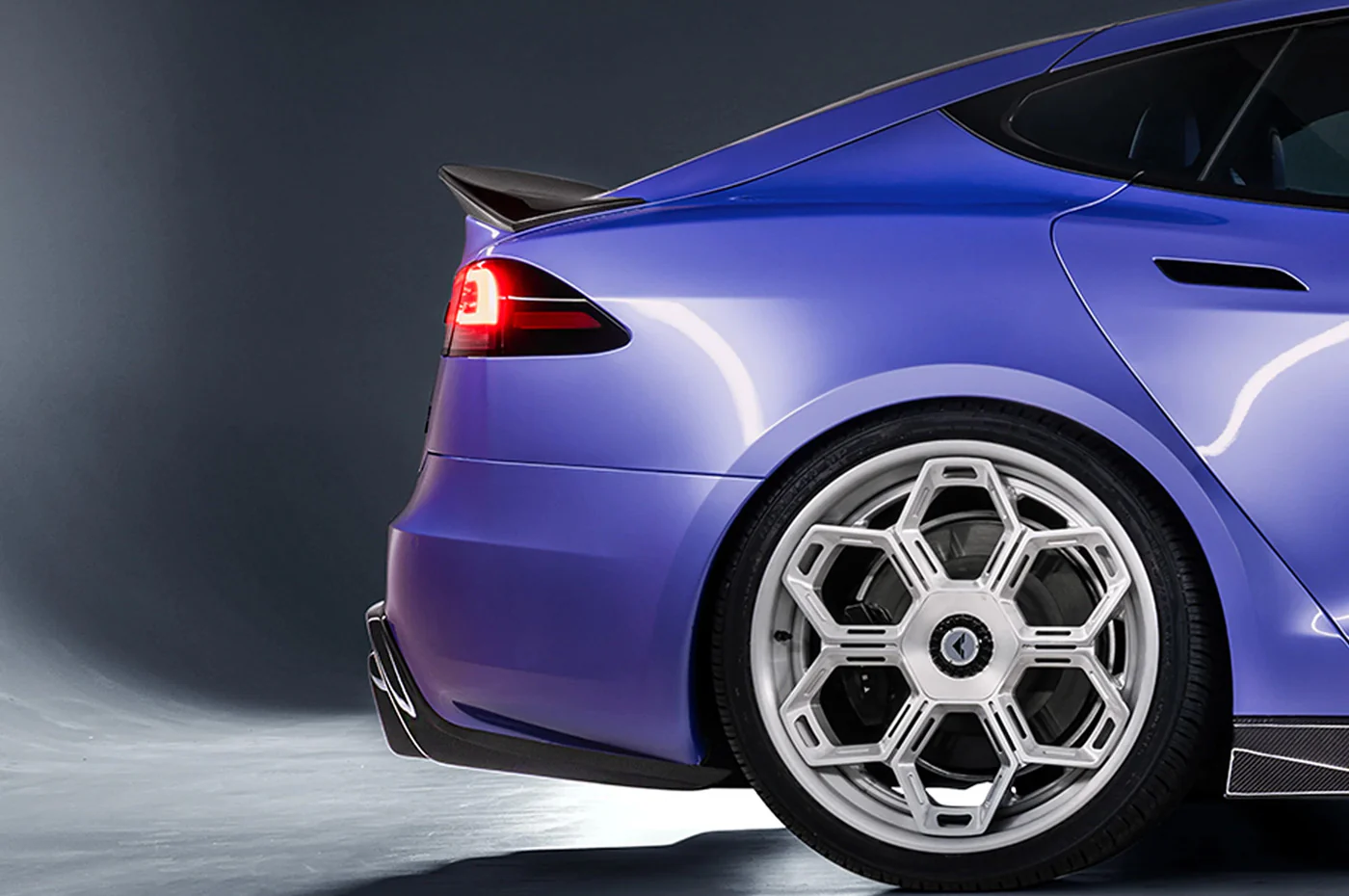 Vorsteiner Tesla Model S Plaid VRS Aero Carbon Fiber Rear Diffuser (TEV3040) - Image 8