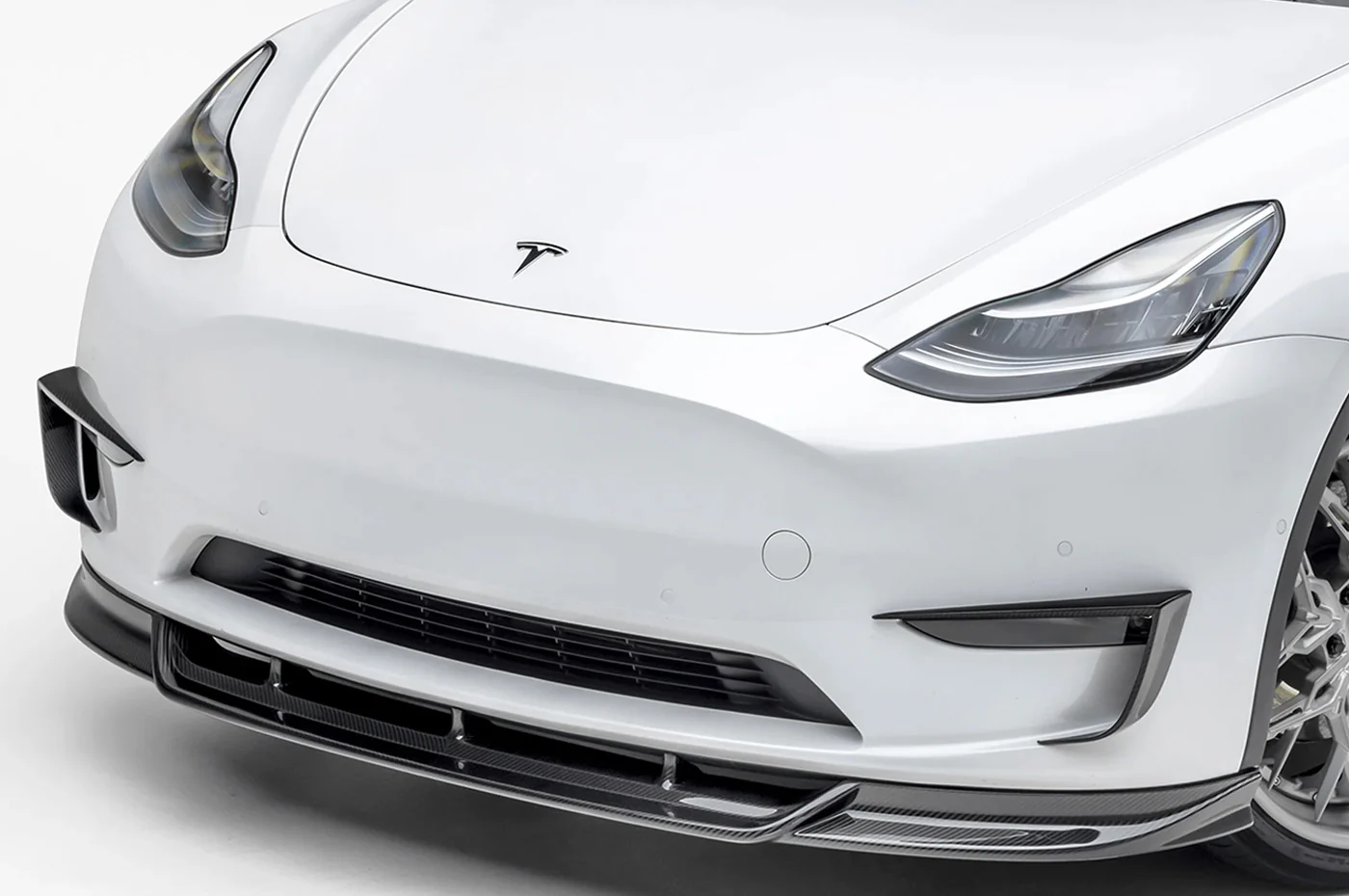 Vorsteiner Tesla Model Y Aero Carbon Fiber Bumper Flare Add-On (TEV2010) - Image 3