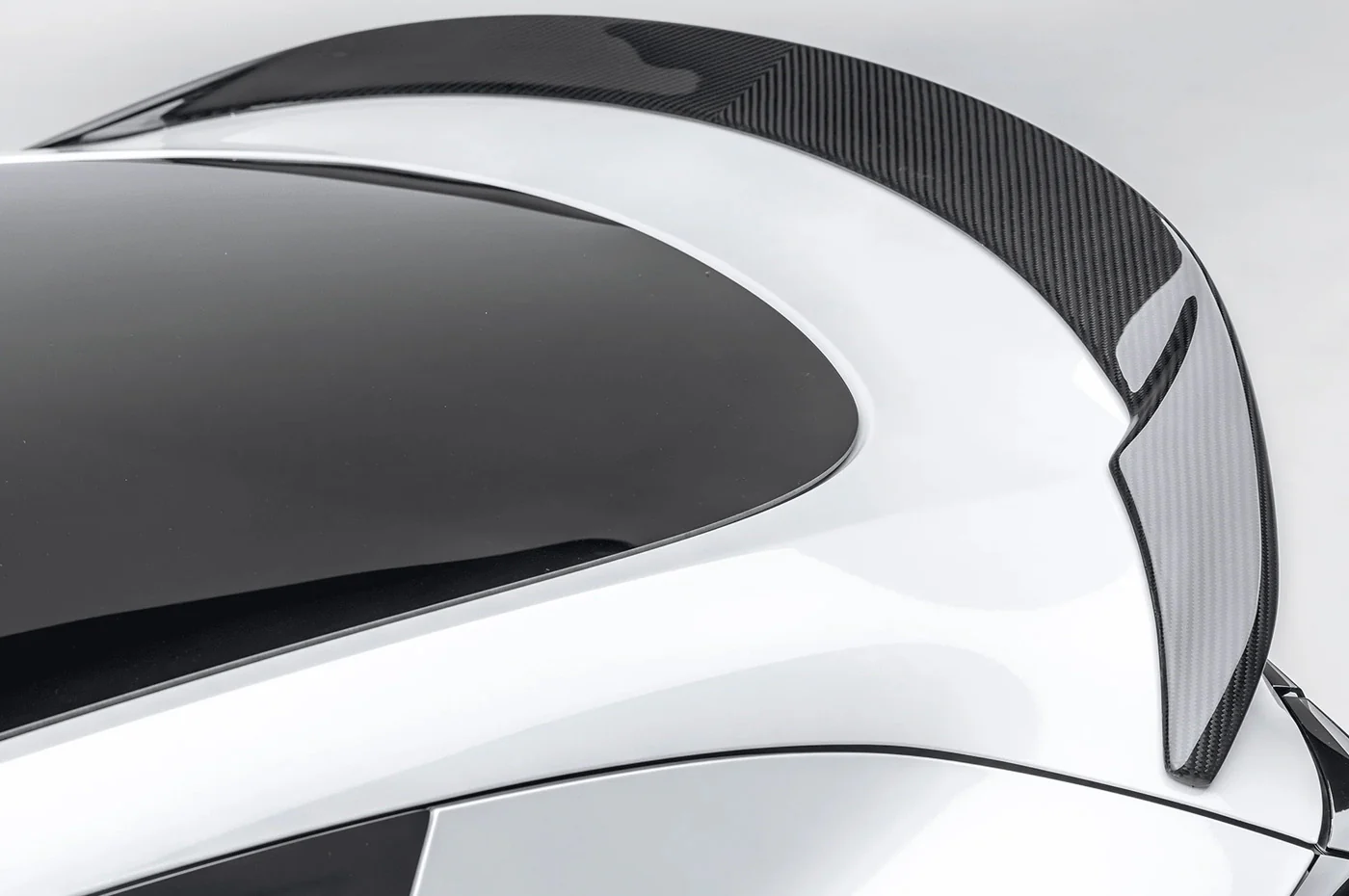 Vorsteiner Tesla Model Y Aero Carbon Fiber Decklid Spoiler (TEV2060) - Image 2