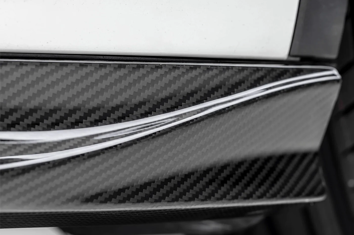 Vorsteiner Tesla Model Y Aero Carbon Fiber Side Skirts (TEV2030) - Image 4